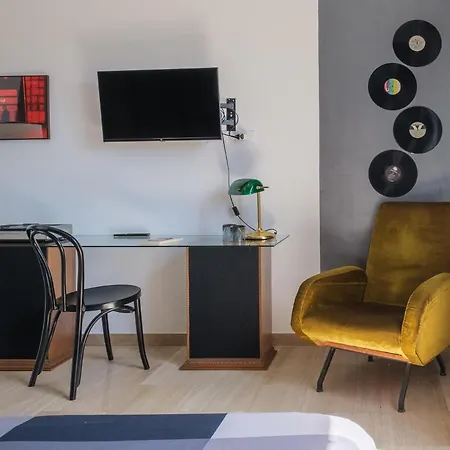 Fabula 3 With Private Bathroom * Bolonia