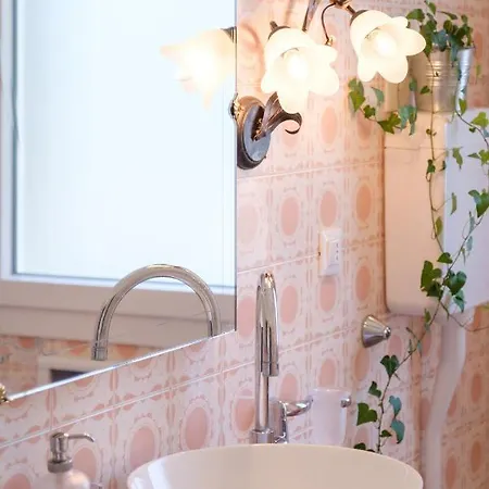 Fabula 3 With Private Bathroom