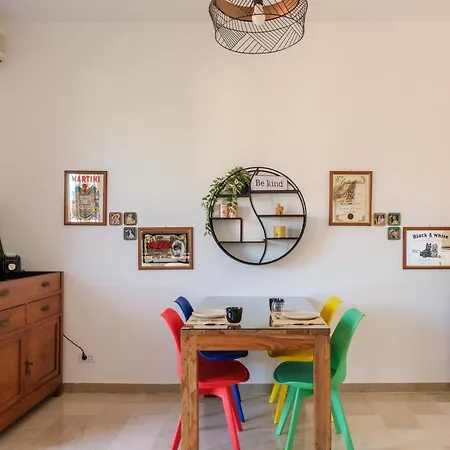 לינה וארוחת בוקר Fabula 3 With Private Bathroom 4*